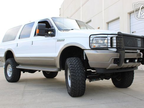 Used 2004 Ford Excursion Eddie Bauer image 19