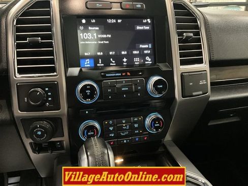 Used 2016 Ford F150 Platinum w/ Equipment Group 701A Luxury AWD/4WD image 17