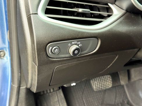 Used 2024 Chevrolet Malibu RS FWD image 14