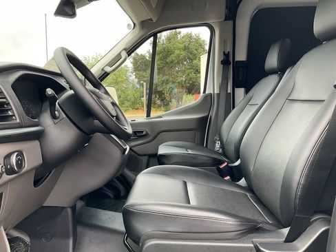 New 2025 Ford Transit 250 148 Medium Roof Extended AWD w/ Load Area Protection Package image 53