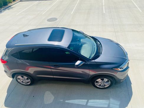 Used 2019 Honda HR-V EX image 9