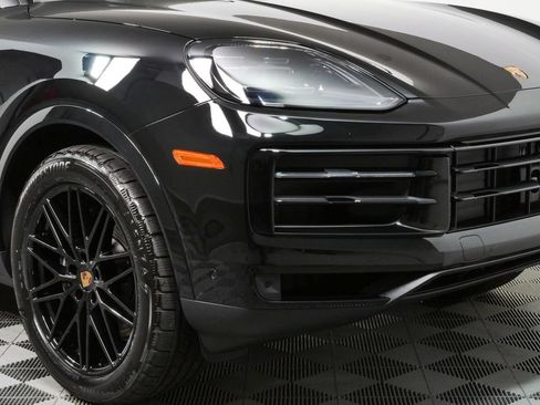 New 2026 Porsche Cayenne AWD/4WD image 38