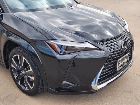 Certified 2025 Lexus UX 300h FWD image 7