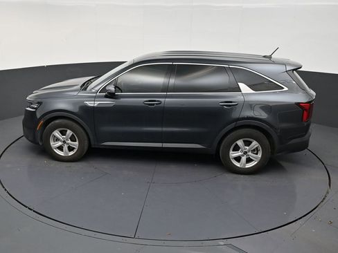 Used 2023 Kia Sorento LX FWD image 13