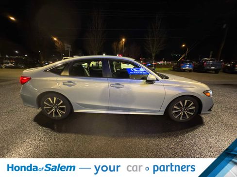 Used 2023 Honda Civic EX image 7