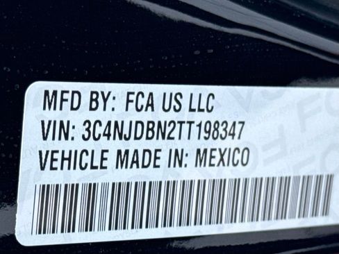 New 2026 Jeep Compass Latitude image 37