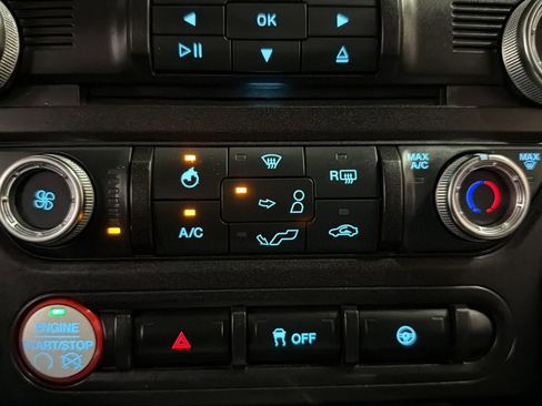 Used 2016 Ford Mustang Coupe image 28