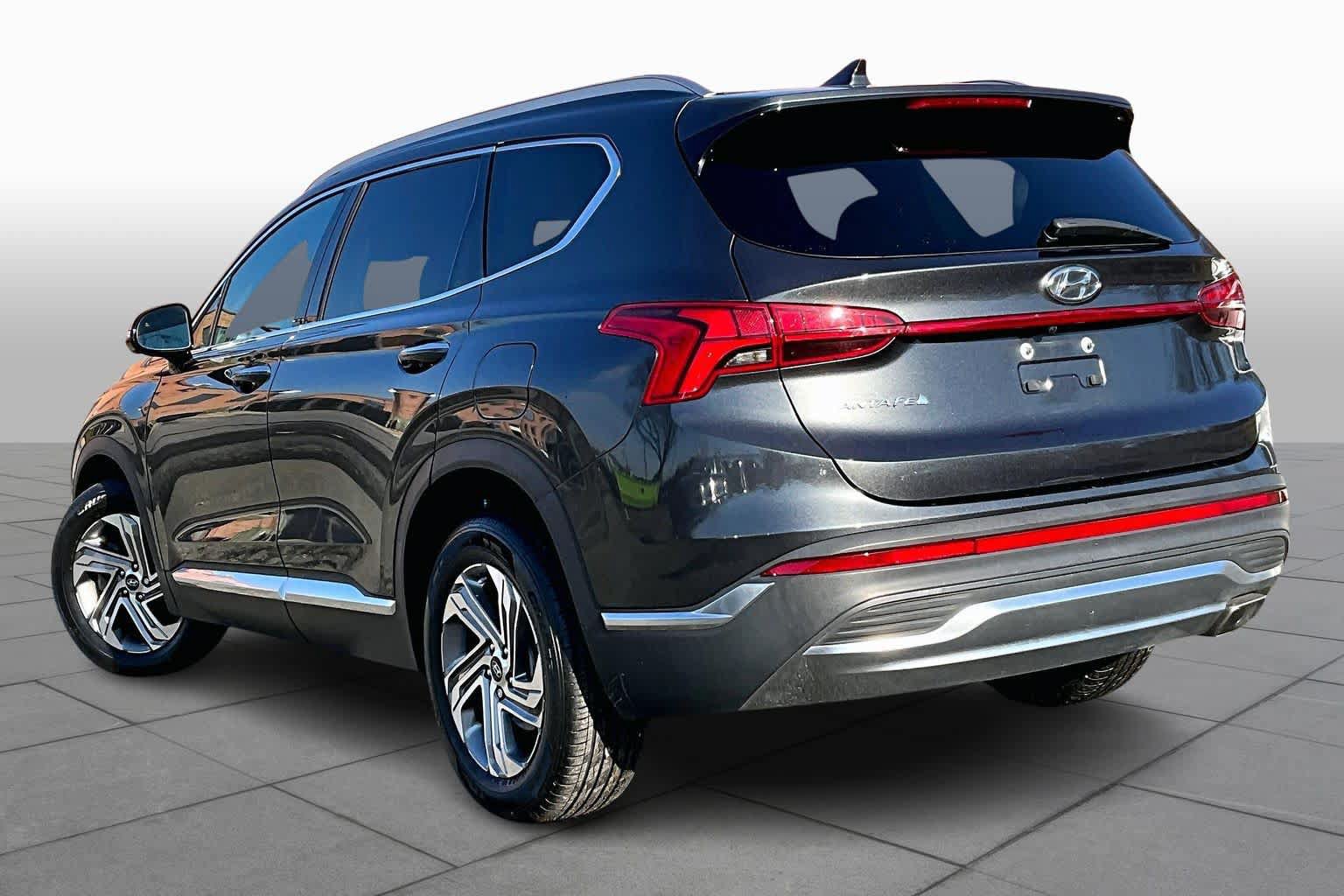 Used 2023 Hyundai Santa Fe SEL w/ Premium Package FWD image 12