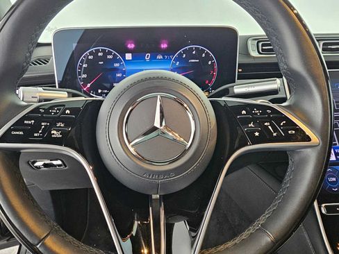 Used 2024 Mercedes-Benz Maybach S 580 4MATIC image 25
