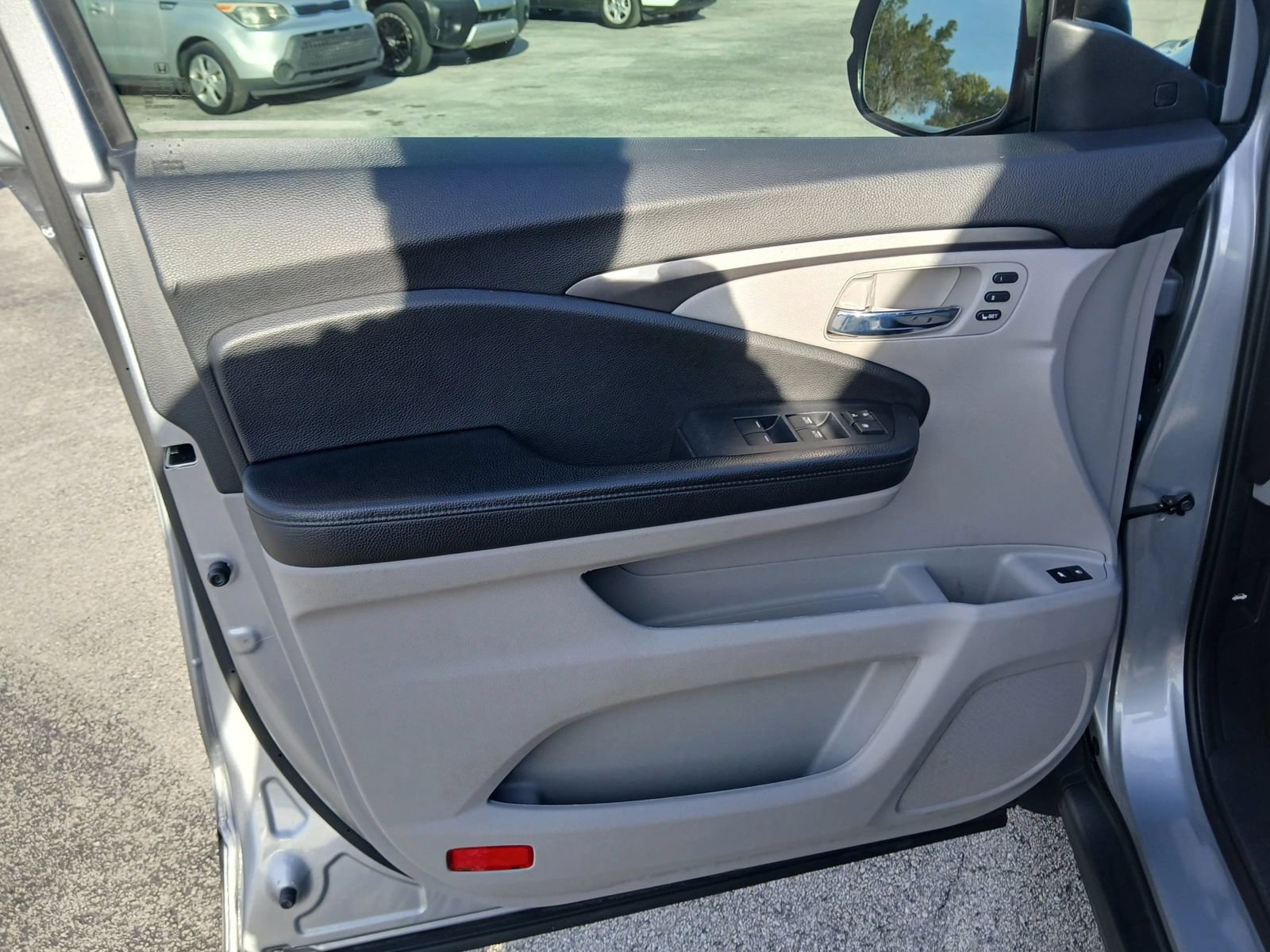 Used 2022 Honda Pilot Special Edition image 11