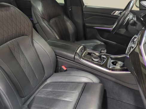 Used 2019 BMW X5 xDrive40i w/ M Sport Package AWD/4WD image 13