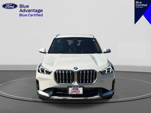 Used 2025 BMW X1 xDrive28i AWD/4WD image 3