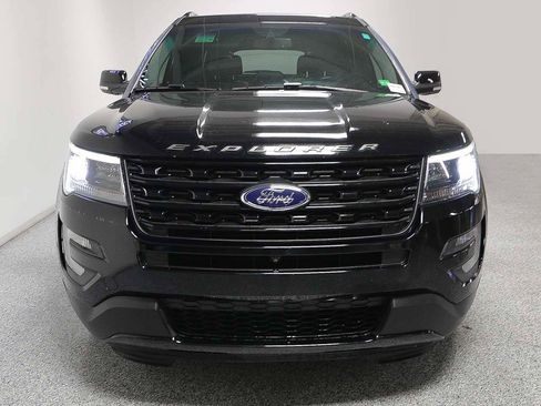 Used 2016 Ford Explorer Sport w/ Equipment Group 401A image 3