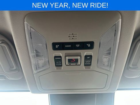 Used 2021 Toyota RAV4 XLE image 33