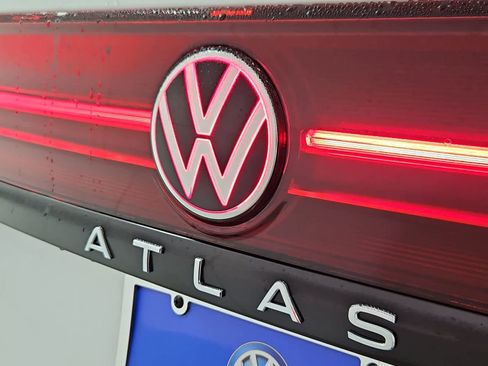 New 2026 Volkswagen Atlas Peak Edition AWD/4WD image 12