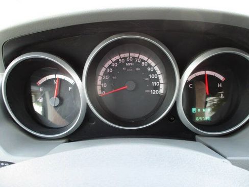 Used 2010 Dodge Grand Caravan SE w/ Climate Group image 15