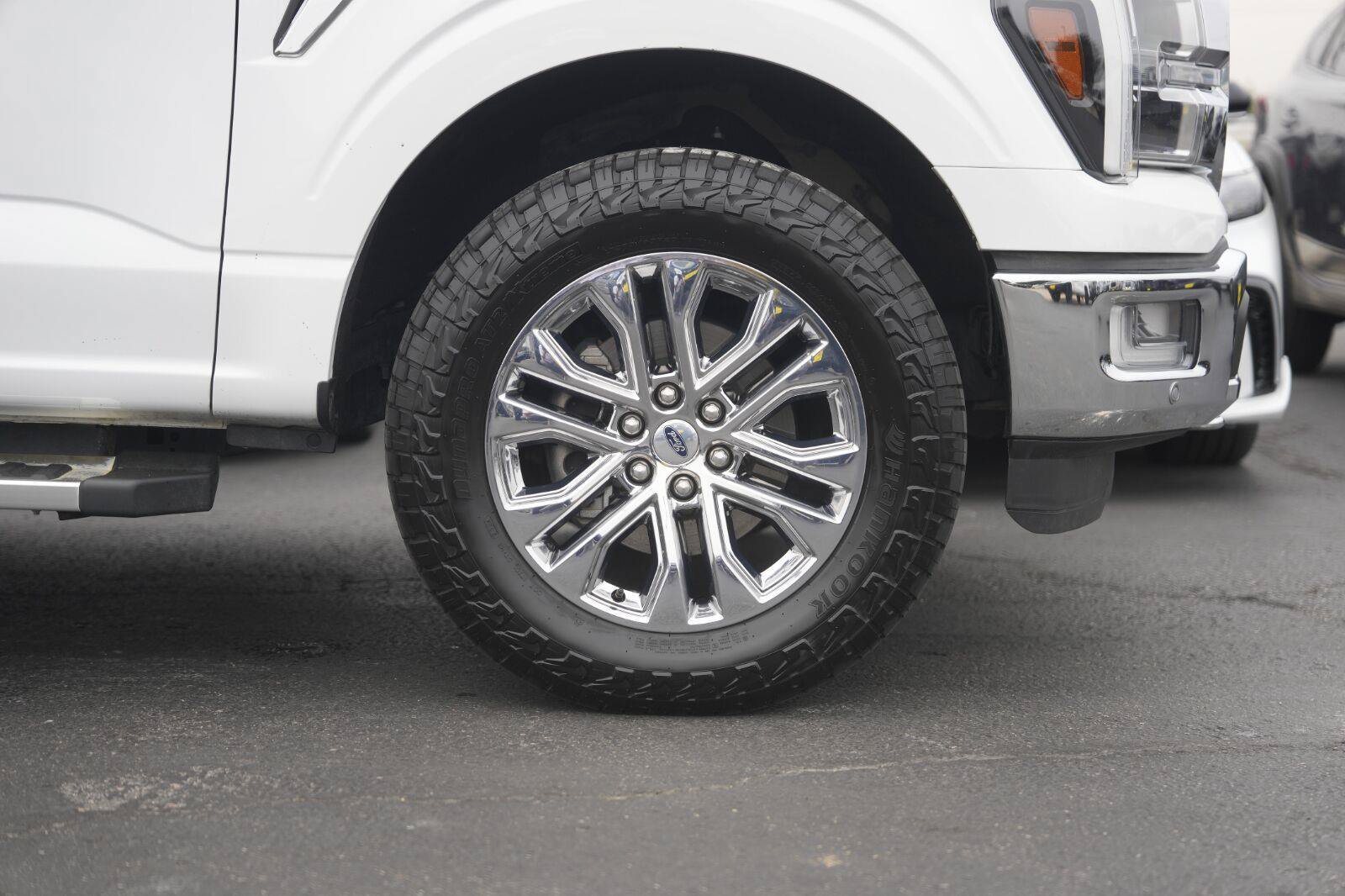 Used 2024 Ford F150 Lariat w/ Bed Utility Package AWD/4WD image 4