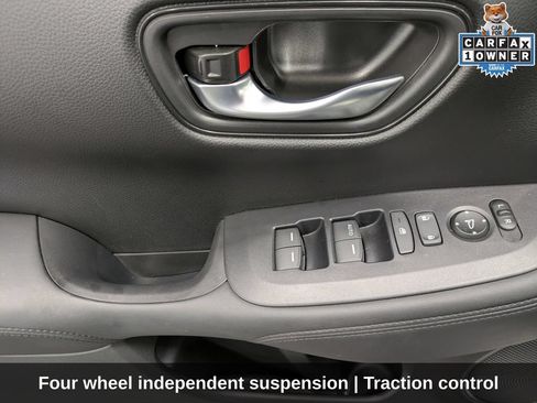 Certified 2025 Honda HR-V LX image 11