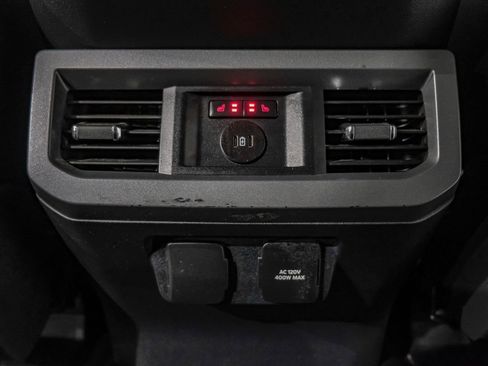 Used 2024 Ford F350 Lariat w/ FX4 Off-Road Package image 38