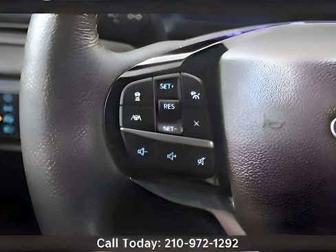 Used 2023 Ford Explorer King Ranch w/ Technology Package image 27