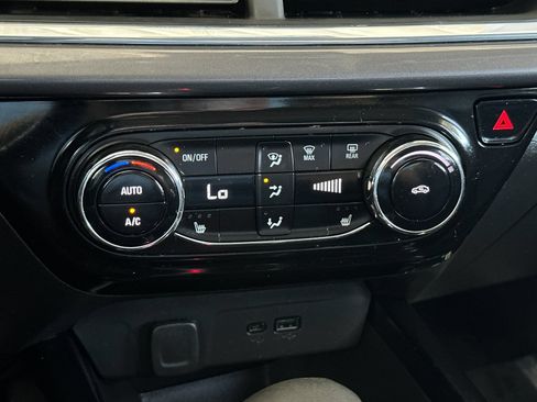 Used 2024 Chevrolet Trax ACTIV w/ Driver Confidence Package FWD image 18