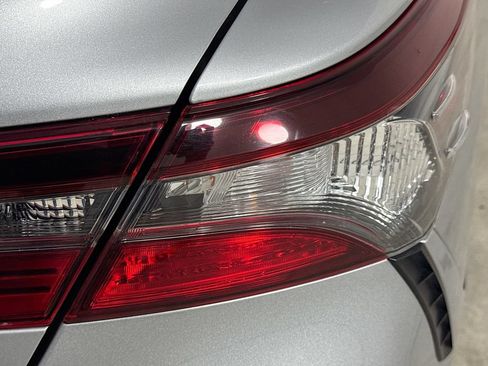Used 2021 Toyota Camry SE FWD image 30