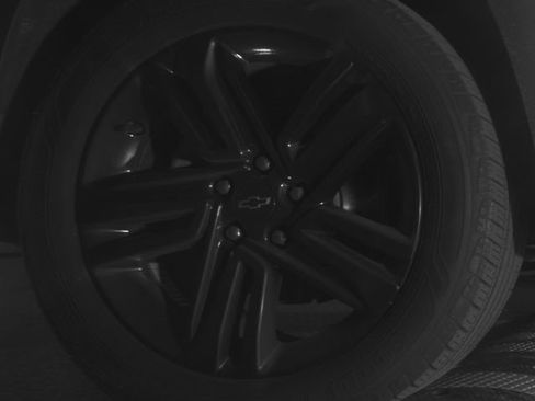 Used 2025 Chevrolet Trax ACTIV w/ Sunroof Package FWD image 12