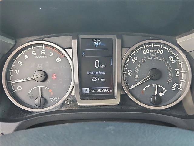 Used 2017 Toyota Tacoma SR5 w/ Tow Package RWD image 14