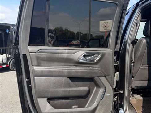 Used 2021 GMC Yukon XL AT4 w/ AT4 Premium Plus Package AWD/4WD image 27