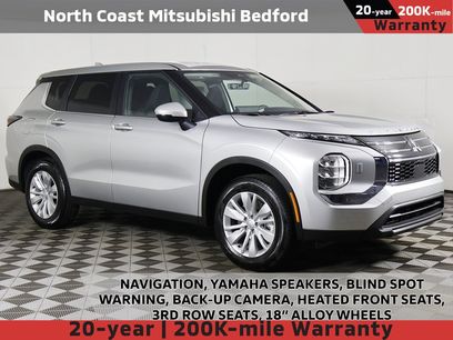 New 2025 Mitsubishi Outlander ES