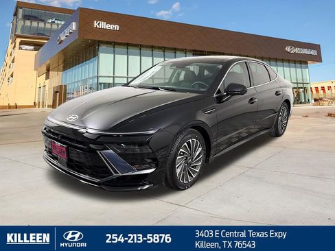 New 2026 Hyundai Sonata Limited FWD image 3