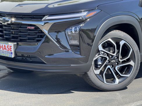 New 2026 Chevrolet Trax RS image 3
