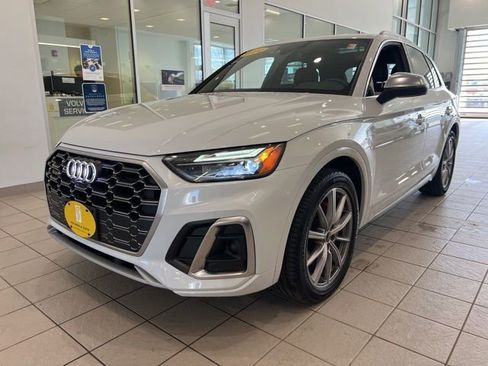 Used 2024 Audi SQ5 Premium Plus w/ Premium Plus Package AWD/4WD image 3