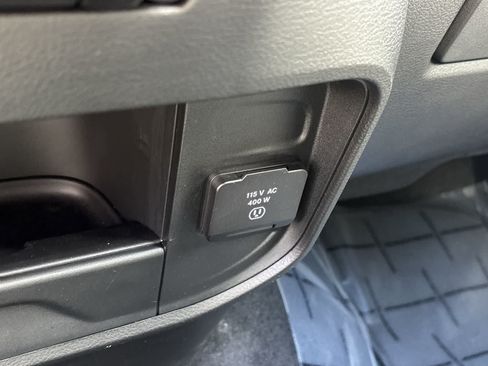 New 2026 RAM 2500 Tradesman AWD/4WD image 25