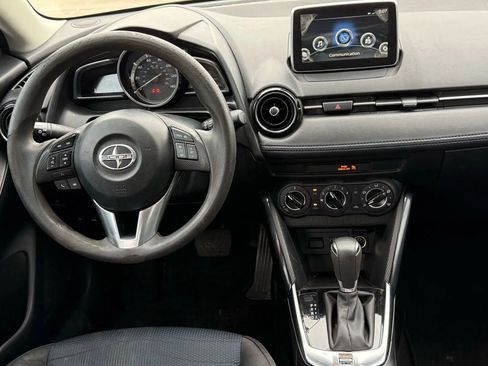 Used 2016 Scion iA FWD image 15
