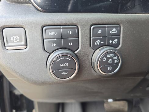 Used 2024 Chevrolet Silverado 2500 LTZ w/ LTZ Plus Package image 26