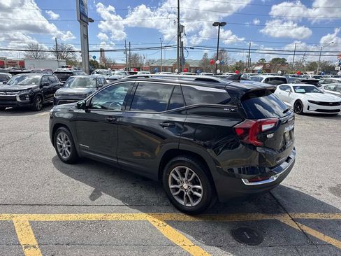 Used 2023 GMC Terrain SLT image 6