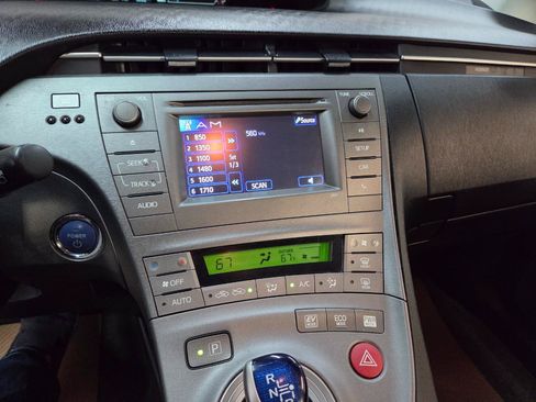Used 2013 Toyota Prius Two FWD image 20