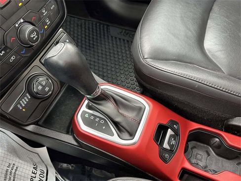 Certified 2021 Jeep Renegade Trailhawk w/ Sun & Sound Group image 36