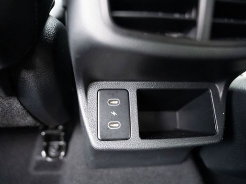 Used 2025 Kia Seltos S image 16