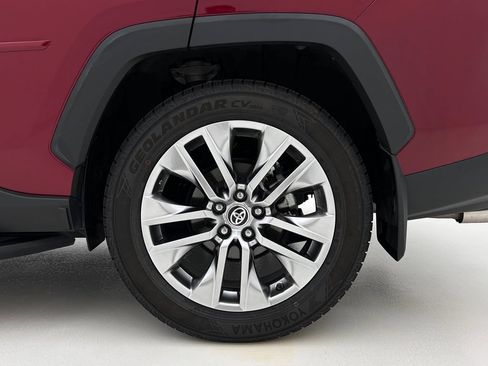 Used 2021 Toyota RAV4 Limited AWD/4WD image 28