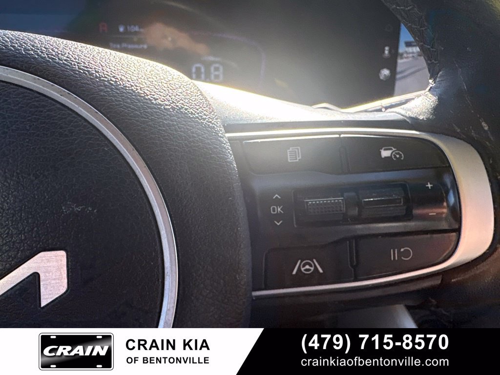 Used 2024 Kia Sportage EX FWD image 31