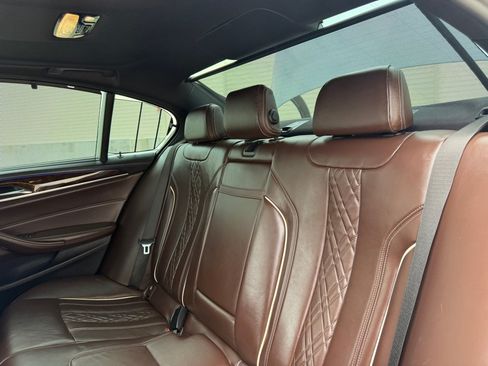 Used 2019 BMW M550i xDrive AWD/4WD image 26