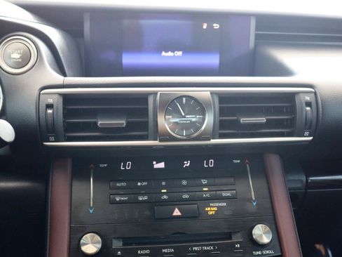 Used 2018 Lexus IS 300 w/ Premium Package RWD image 21