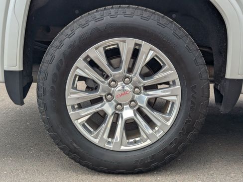 Certified 2022 GMC Sierra 1500 Denali w/ Driver Alert Package II AWD/4WD image 48