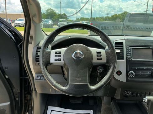 Used 2015 Nissan Xterra PRO-4X AWD/4WD image 13