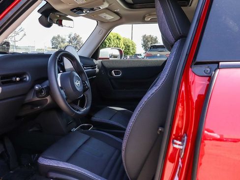 Used 2026 MINI Cooper 4-Door Hardtop FWD image 19