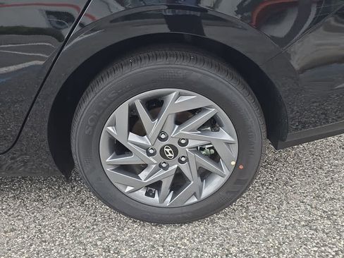New 2026 Hyundai Elantra Hybrid FWD image 14