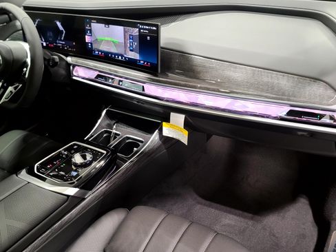 New 2026 BMW 760i xDrive AWD/4WD image 25