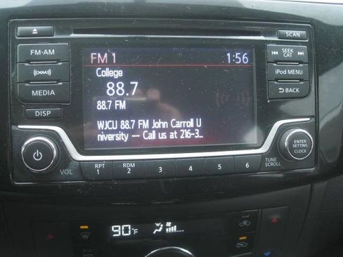 Used 2018 Nissan Sentra SV image 18